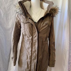 High quality, barely worn Abercrombie coat!